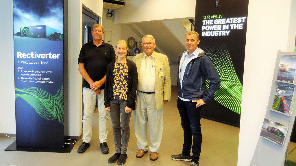 Fra venstre Odd Roar Schmidt (Eltek), Elisabeth Abildgaard (Statnett), Professor Tore M. Undeland (NTNU) og Trond Salater (NEK)